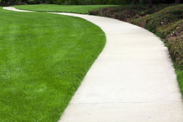 Cost of Pathway Construction in Camarillo