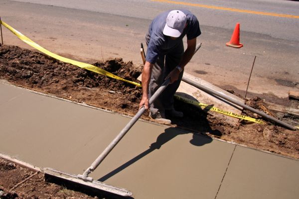 Sidewalk Cementing in Camarillo