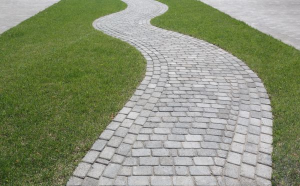 Cost of Walkway Paving in Camarillo