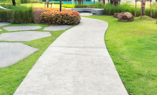 Concrete Sidewalk Installation in Camarillo